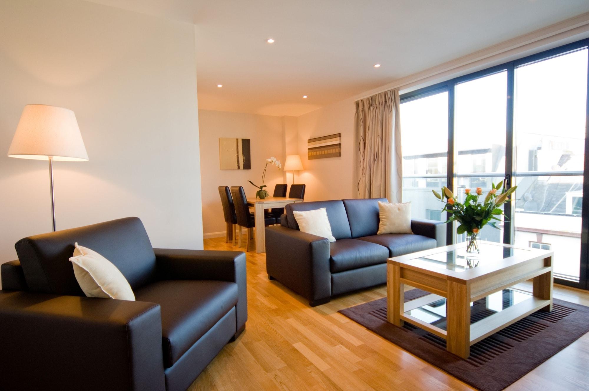 Liberty Wharf Apartments Saint Helier Dalaman gambar
