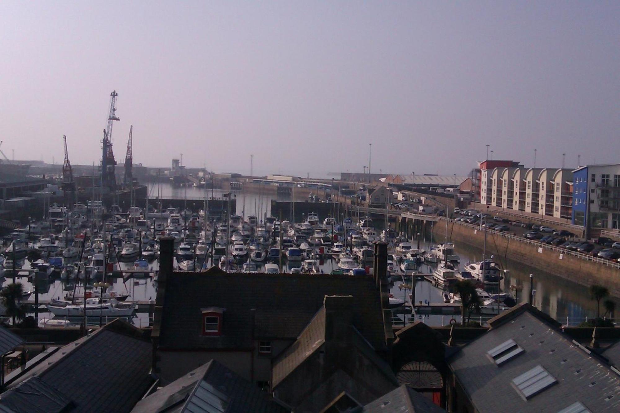 Liberty Wharf Apartments Saint Helier Luaran gambar